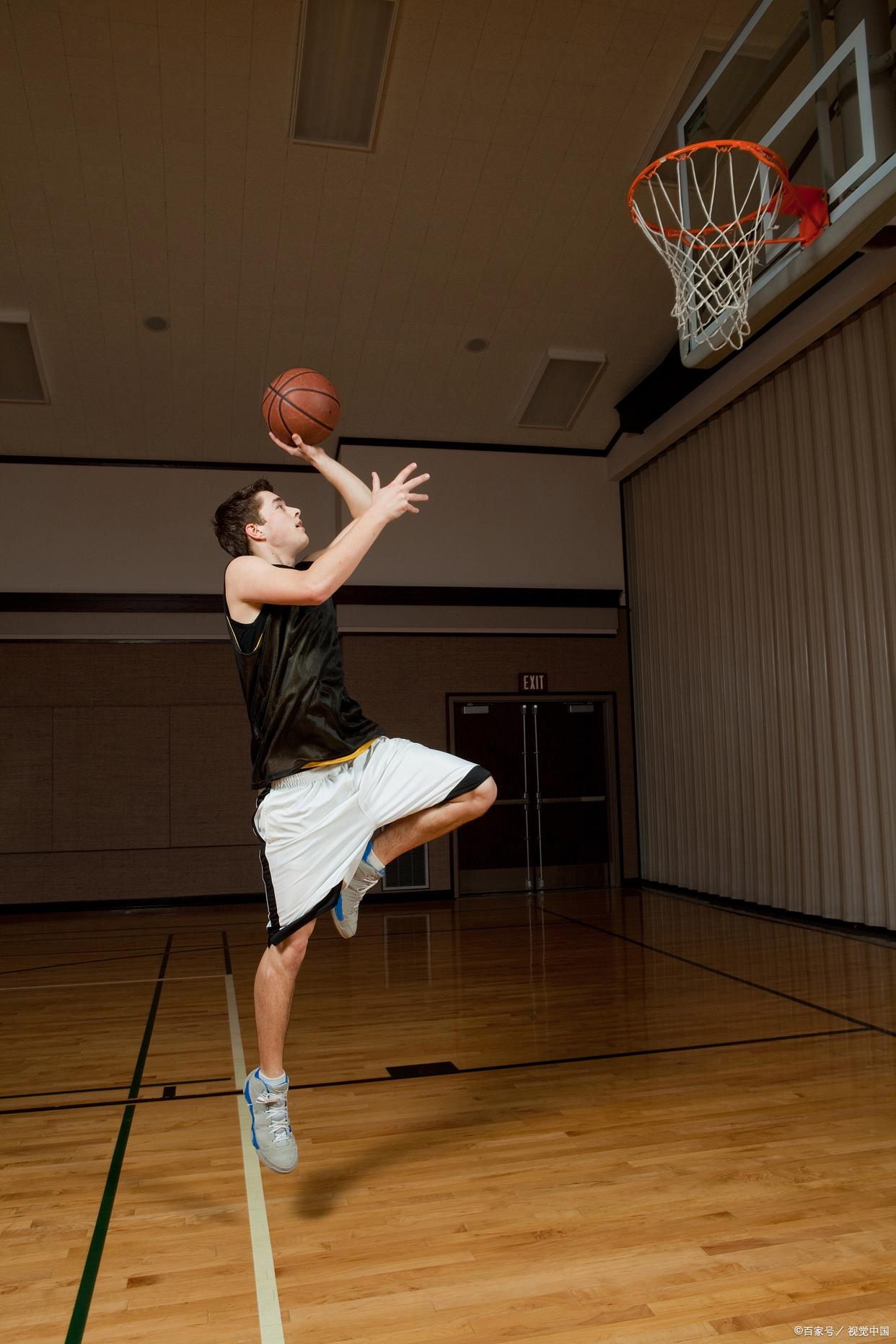 包含紧张激烈!职业篮球赛场上球员的投篮实力的词条 包含紧张激烈!职业篮球赛场上球员的投篮实力的词条