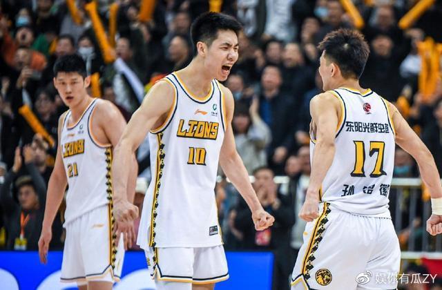 黑白直播体育-球队战绩不佳紧急调整，全力拼搏赢取胜利的简单介绍