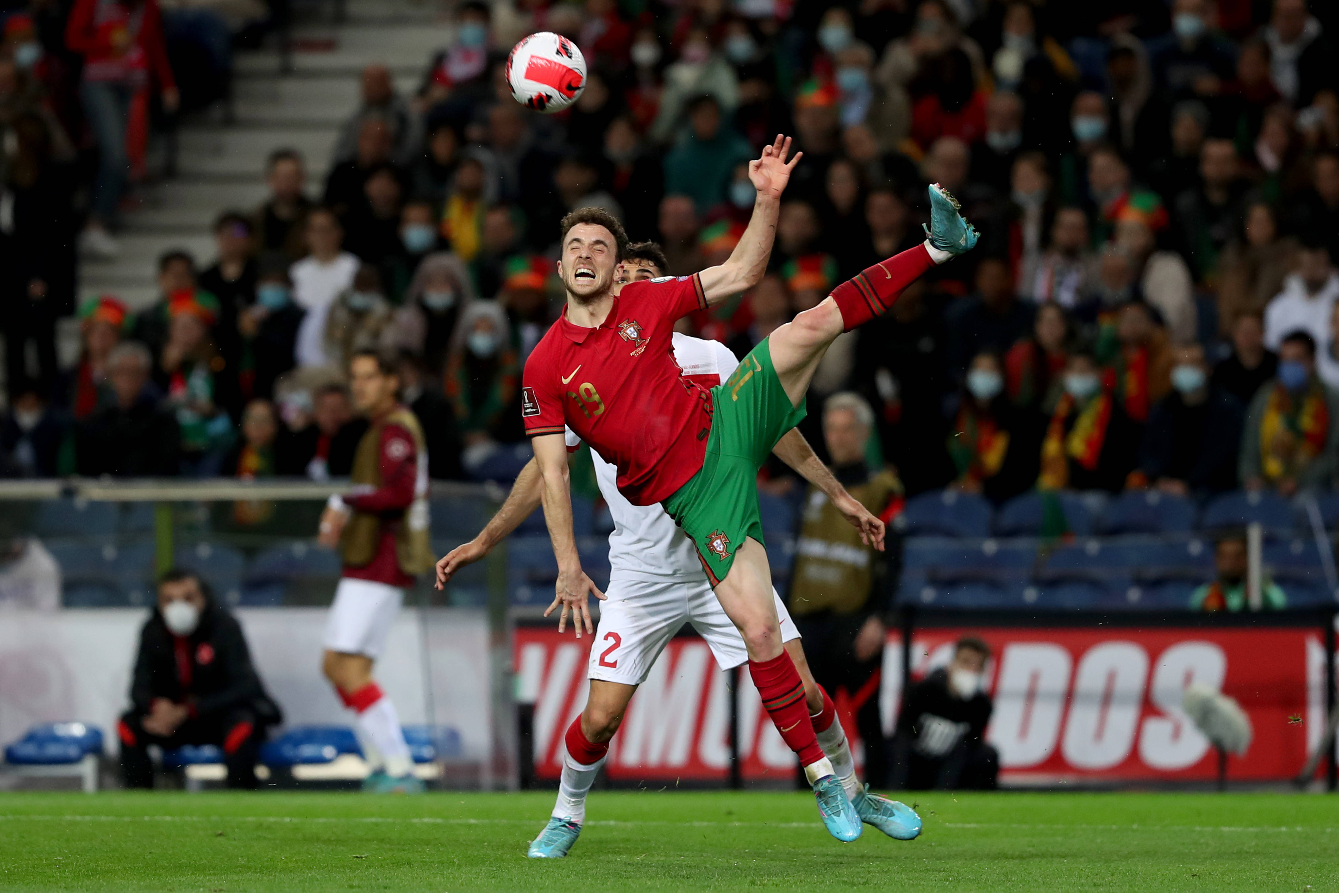 关于葡萄牙与意大利握手言和,逐梦四强赛的信息 关于葡萄牙与意大利握手言和,逐梦四强赛的信息