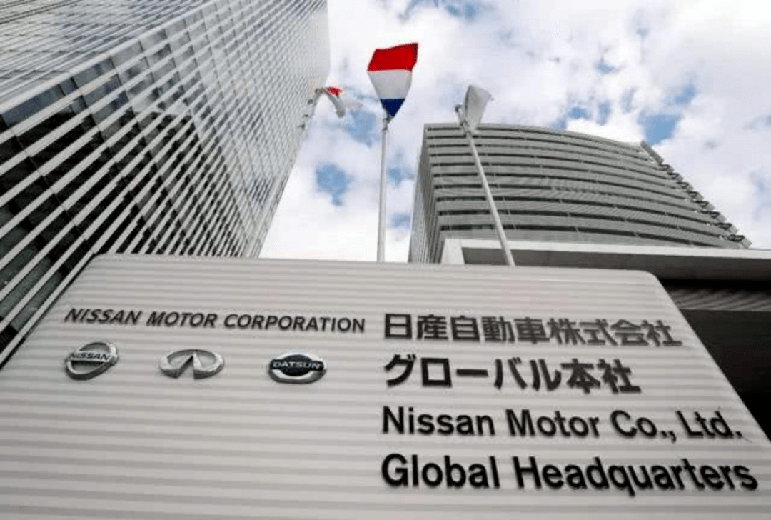 黑白直播免费体育直播-关于亚眠负于对手，降级危机加剧的信息