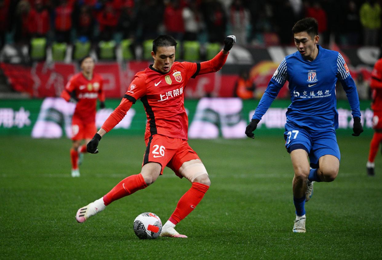 黑白直播nba-关于建业主场不敌鲁能，队员表现低迷令人担忧的信息