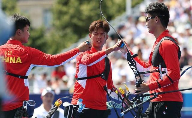 印度代表团在射箭比赛中取得成功