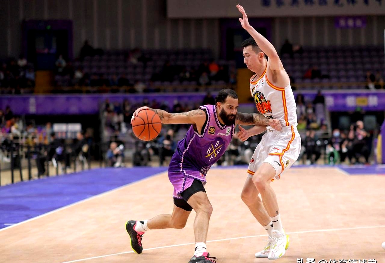 黑白直播nba-吉林队逆袭深圳，实现三连胜