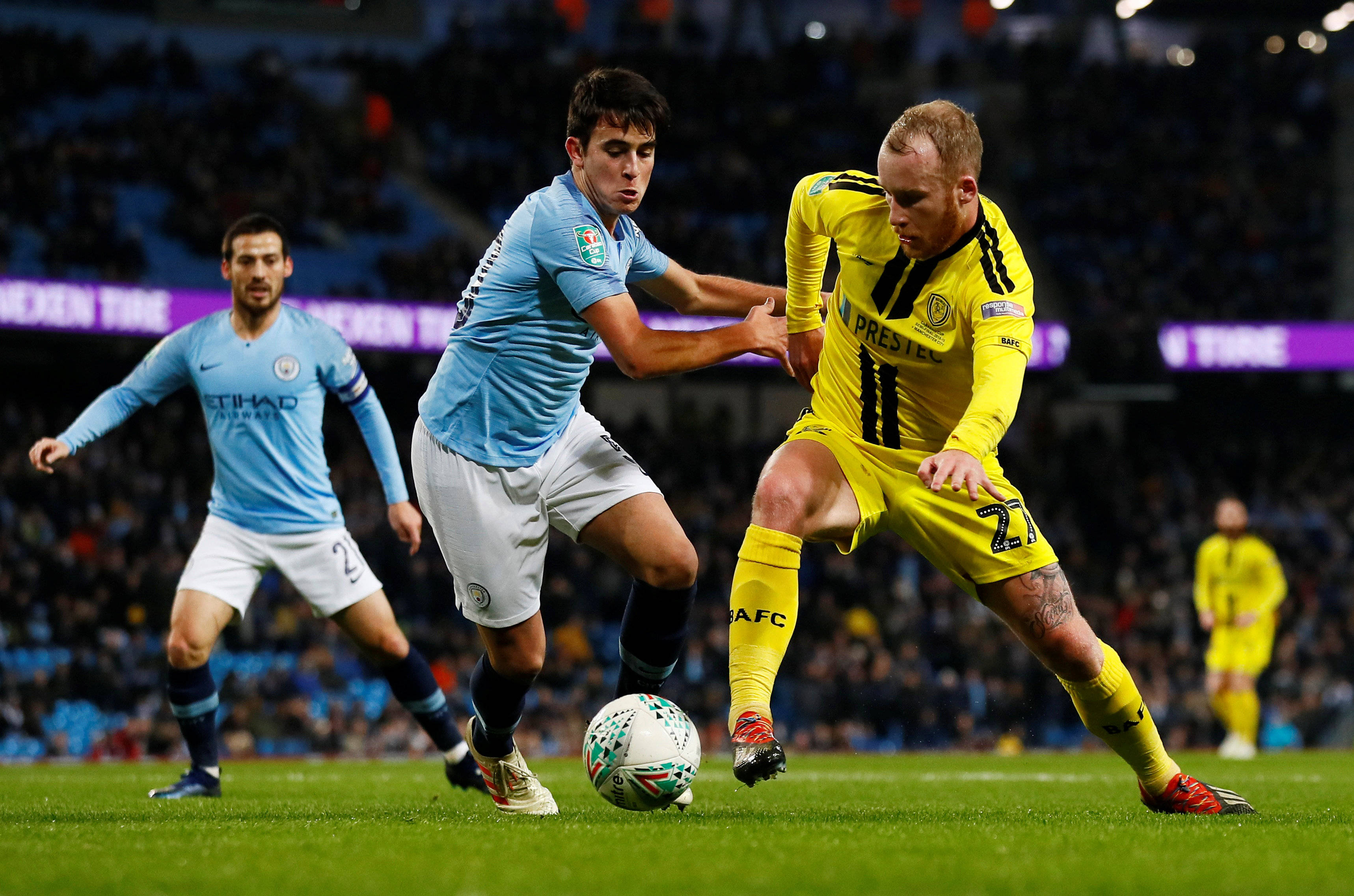 黑白直播nba-关于奥格斯堡与门兴格拉德巴赫上演激烈角逐：胜负难分的信息