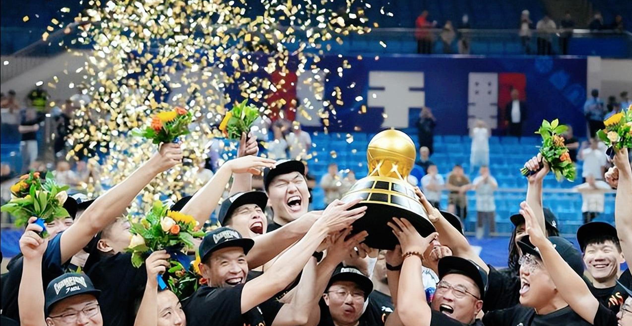 关于职业篮球联赛火爆展开,各队实力悬殊的信息 关于职业篮球联赛火爆展开,各队实力悬殊的信息