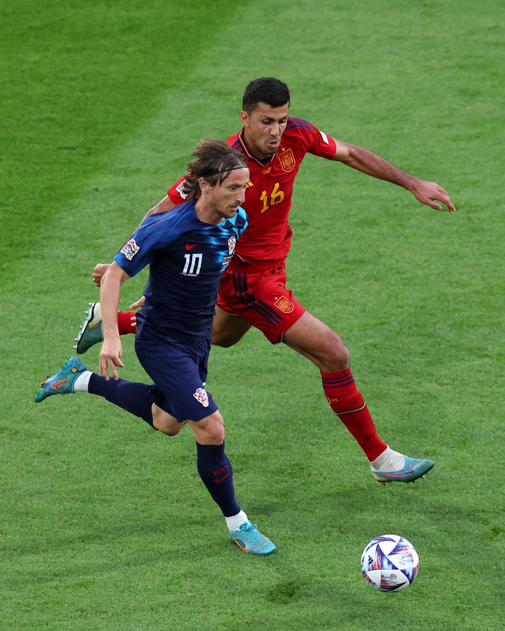 摩纳哥门将出色扑出点球,力保不败 摩纳哥门将出色扑出点球,力保不败