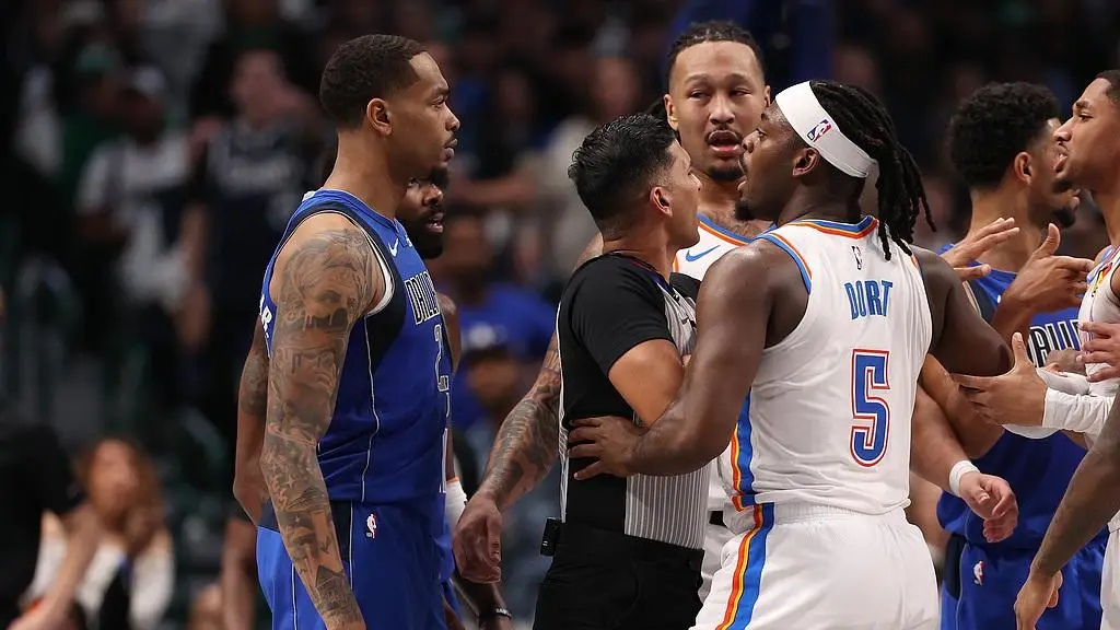 黑白直播nba在线观看-雷霆大胜独行侠，施罗德独取分