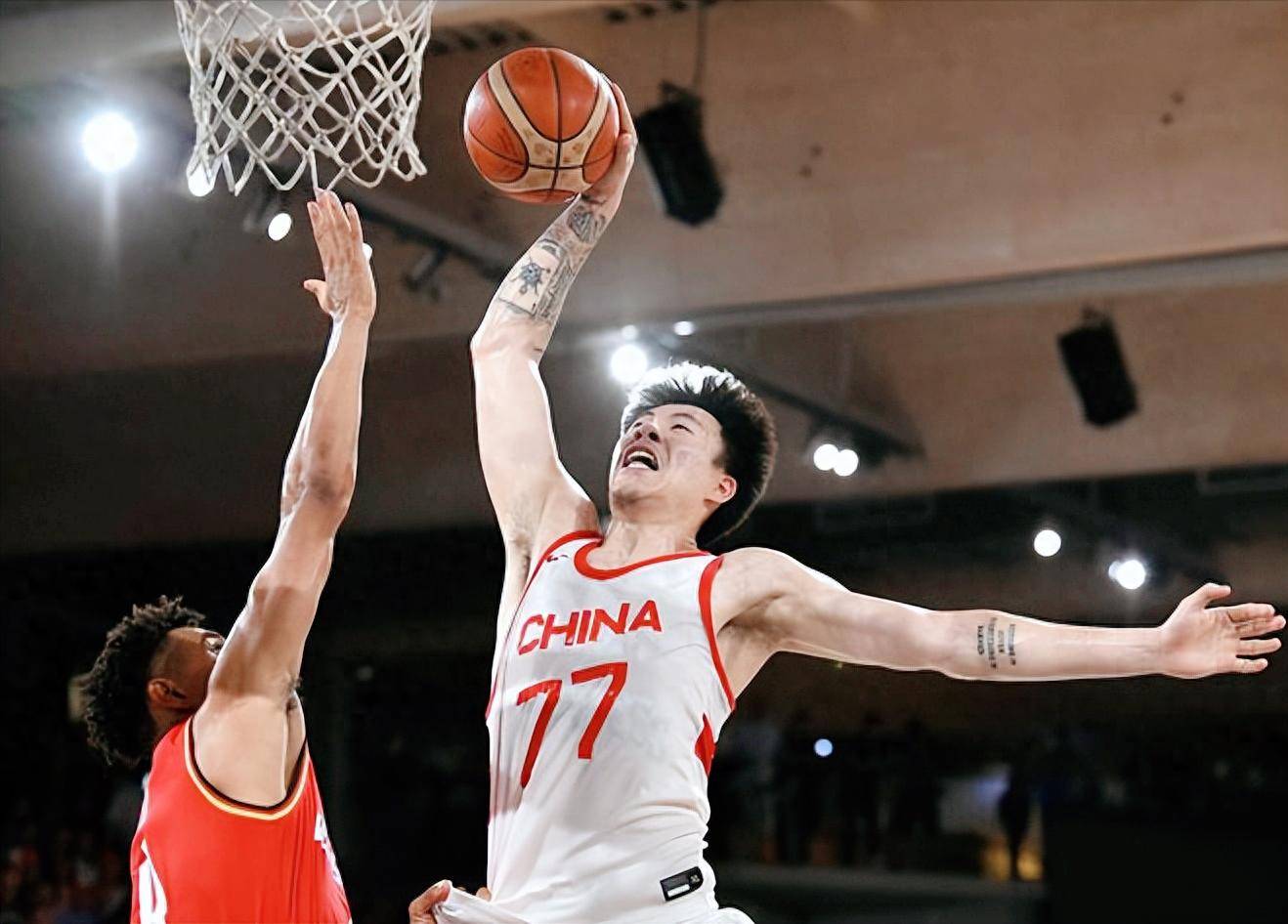 包含精彩比赛打破常规！球员实力尽显完美技艺的词条