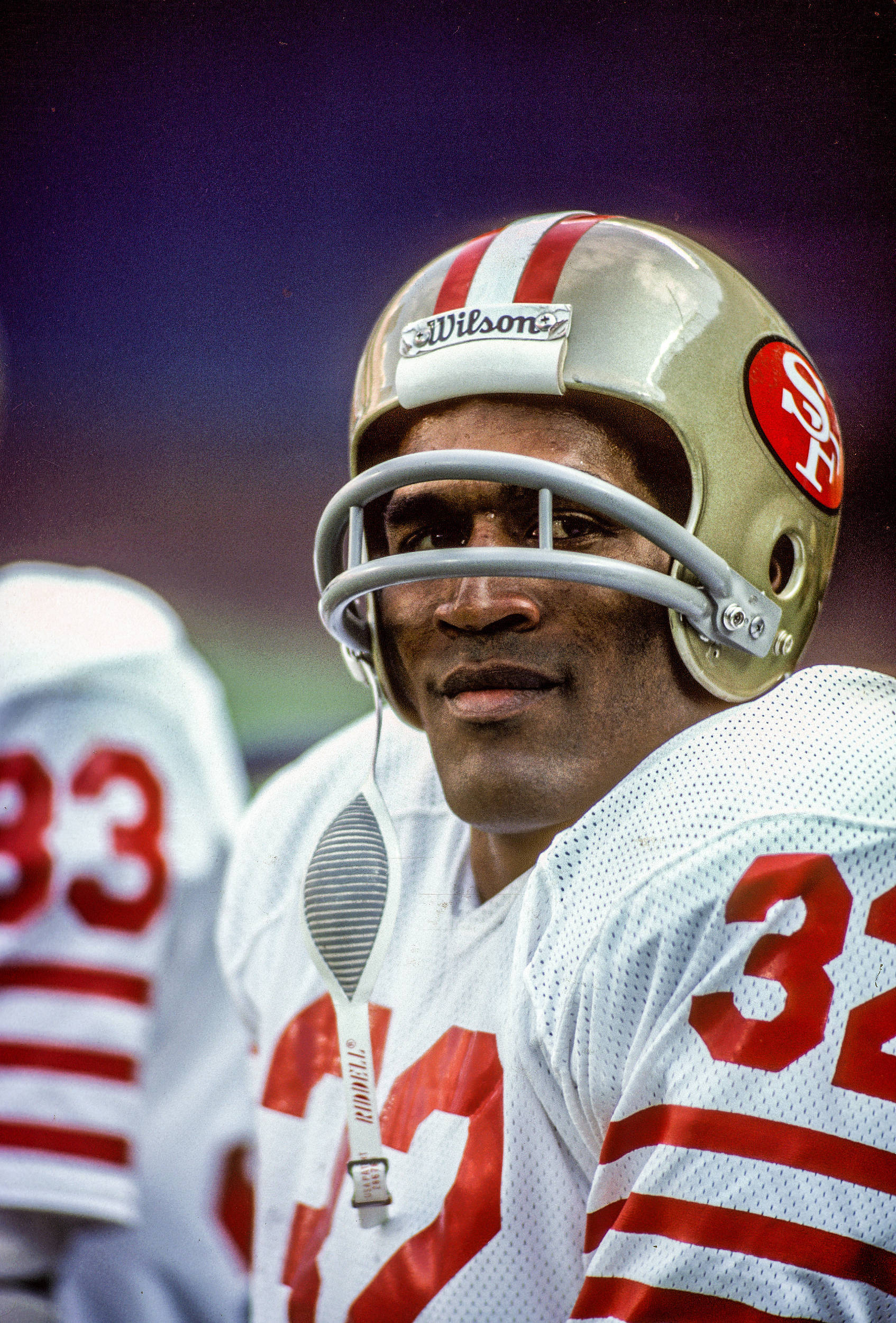 关于橄榄球球员突破自我,表现堪称完美的信息 关于橄榄球球员突破自我,表现堪称完美的信息