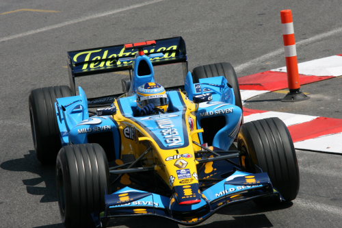 黑白直播免费体育直播-哈斯车队翻盘雷诺车队，阿隆索统治全场