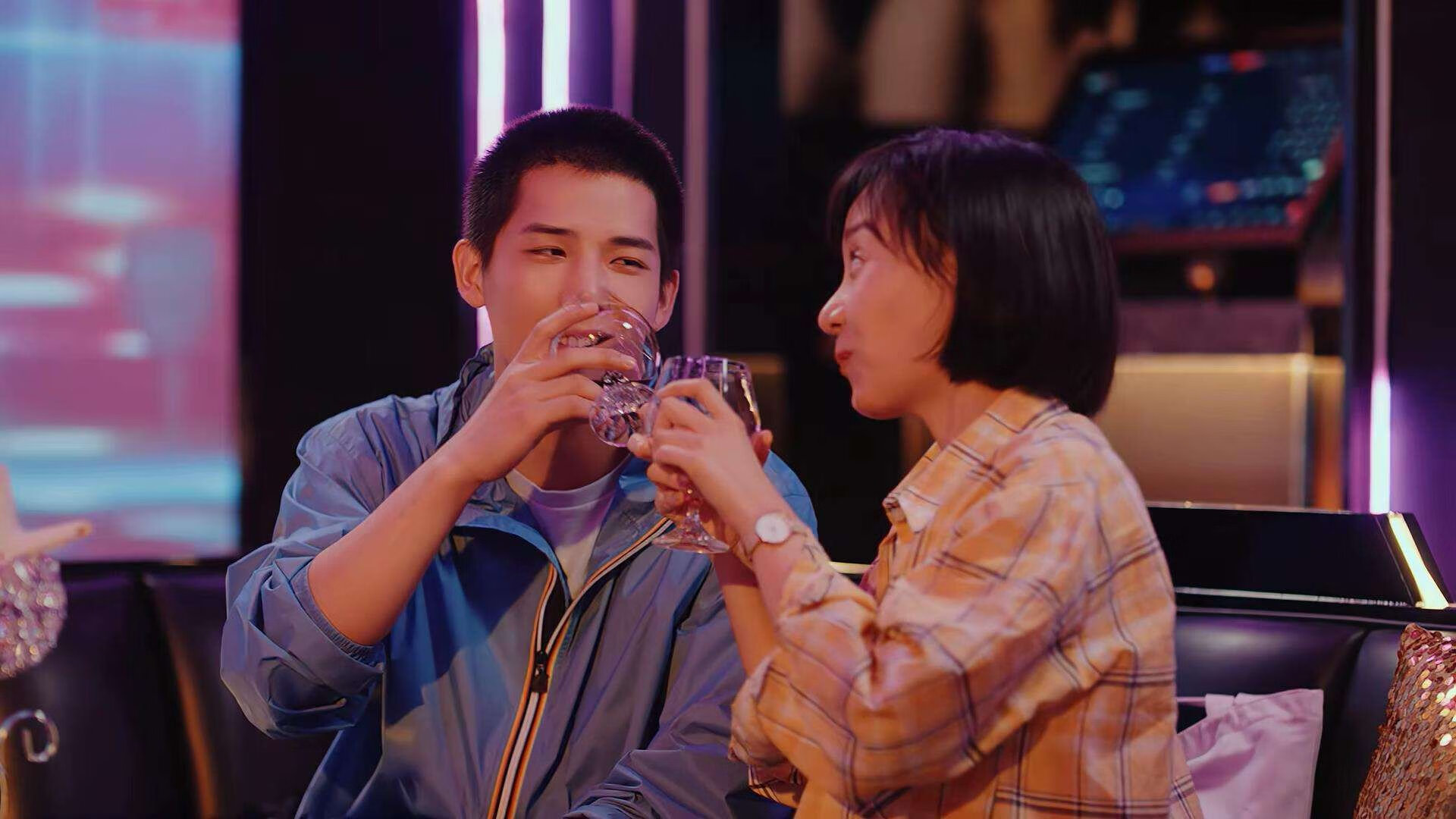 黑白直播nba在线观看-雷恩对阵皇家社会，贝林厄姆稳定输出不掉线，他是中场的定盘星