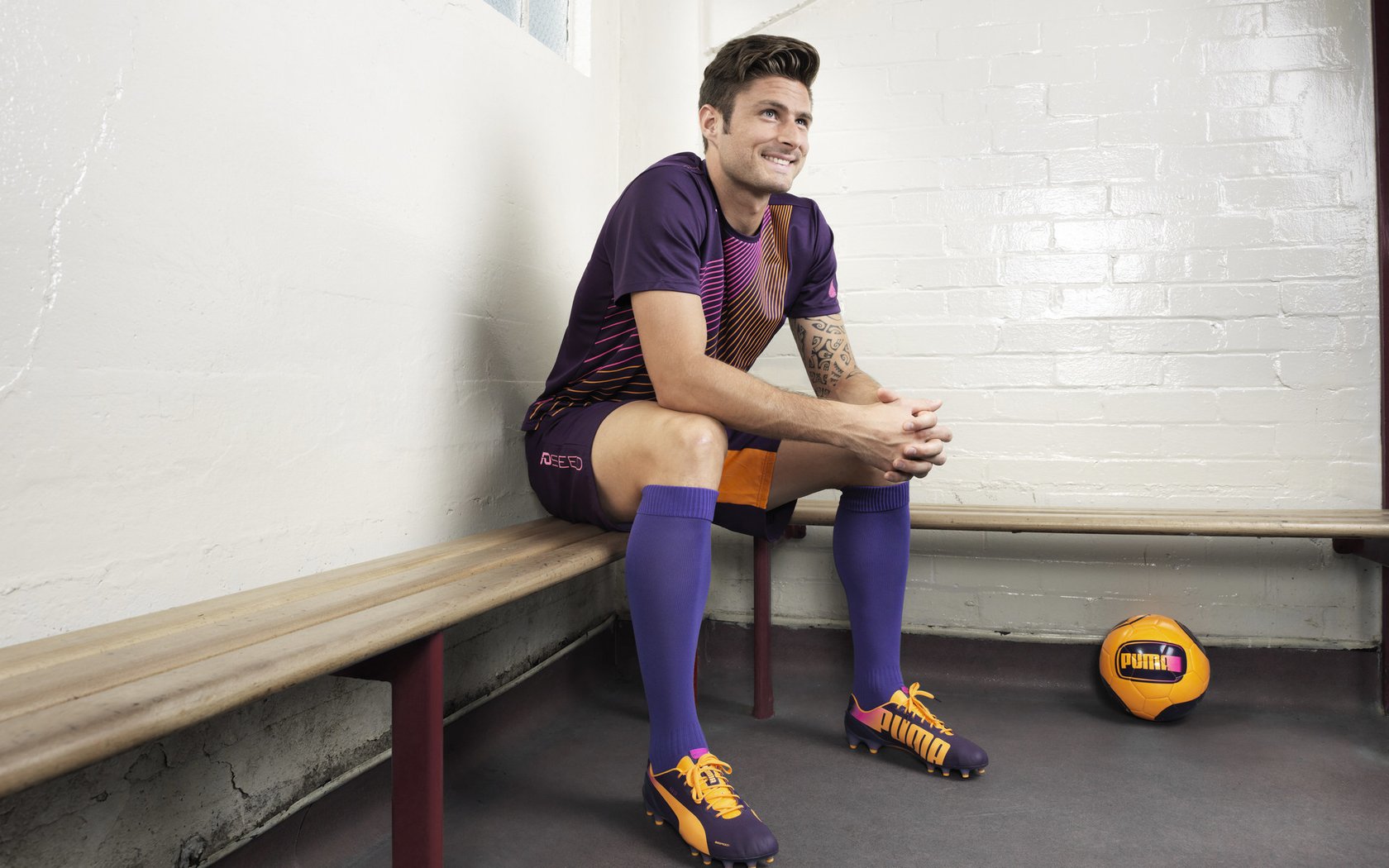 钢铁之盾与闪击者，从尤文的团队哲学到帕尔默的个人英雄主义