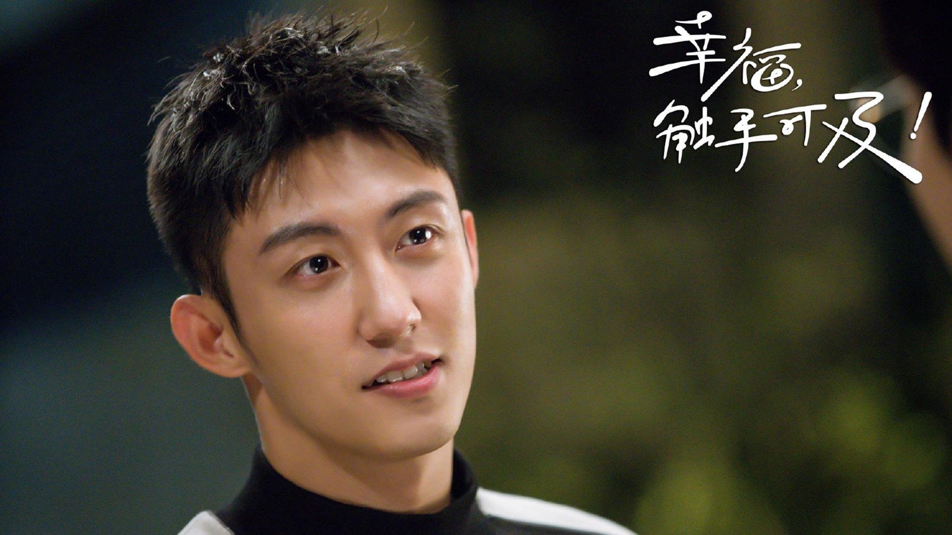 黑白直播nba-拉梅洛·鲍尔主宰战局，火箭与魔术激战中的关键先生